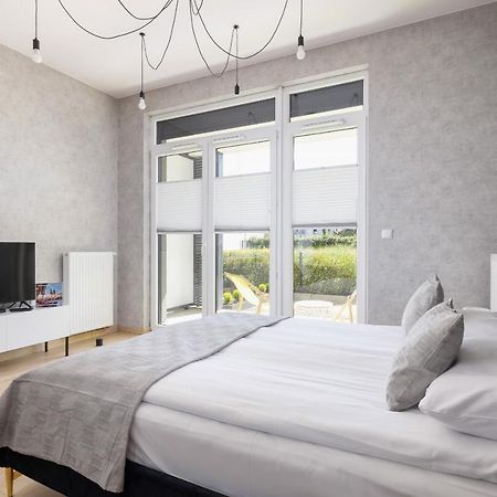 Krakow Studio With Parking & Terrace Near Zalew Bagry By Renters Prestige Exteriör bild