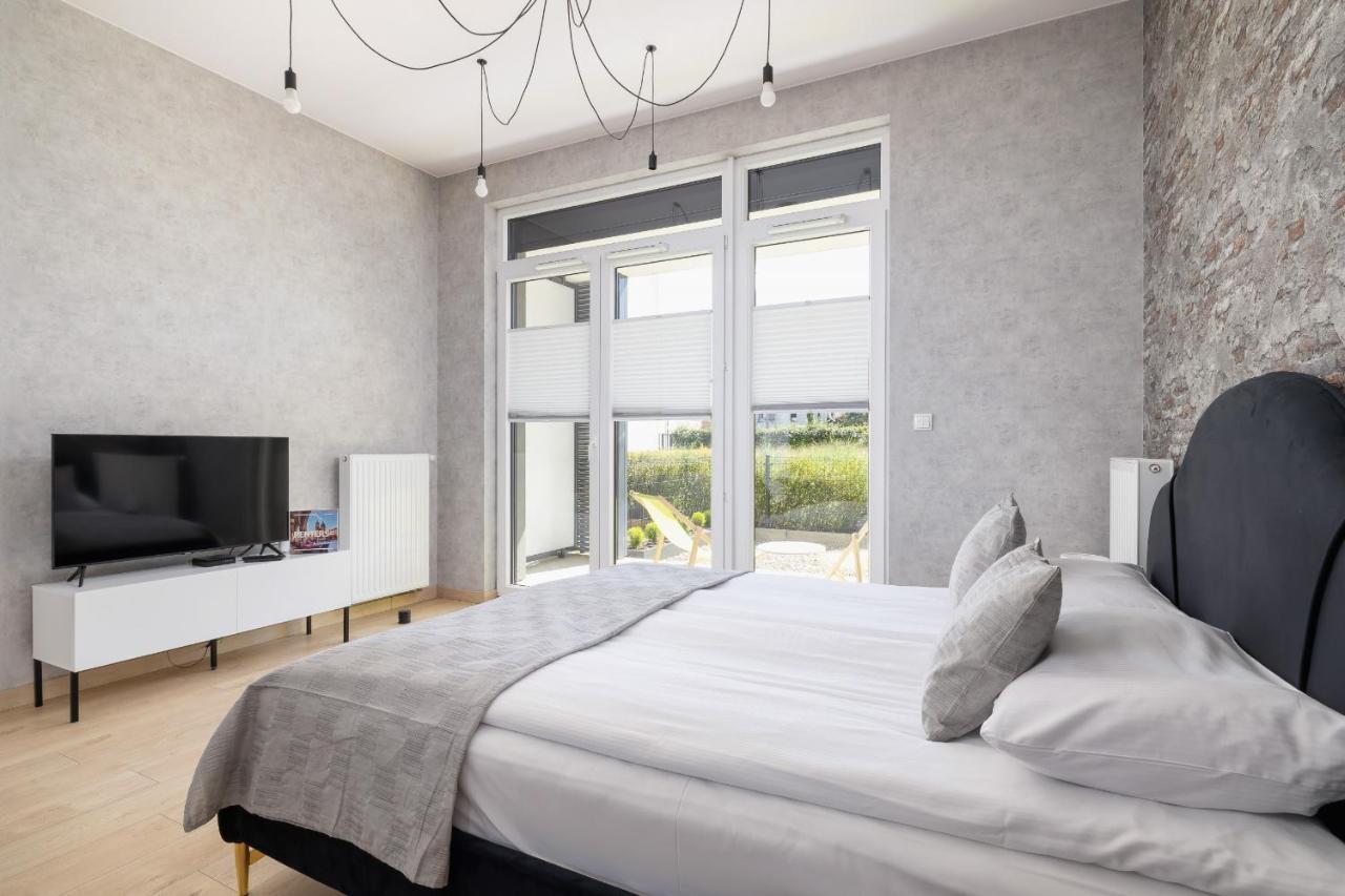 Krakow Studio With Parking & Terrace Near Zalew Bagry By Renters Prestige Exteriör bild