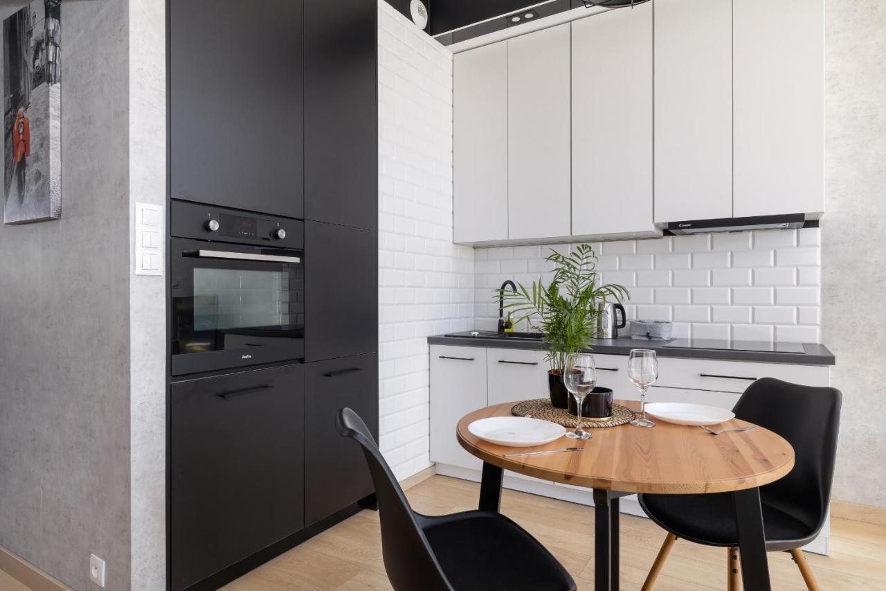 Krakow Studio With Parking & Terrace Near Zalew Bagry By Renters Prestige Exteriör bild