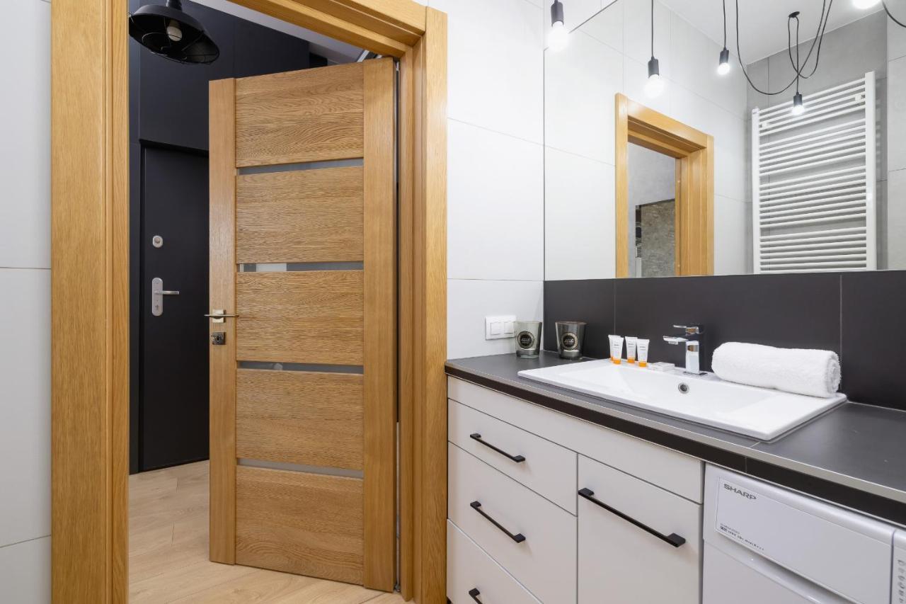 Krakow Studio With Parking & Terrace Near Zalew Bagry By Renters Prestige Exteriör bild